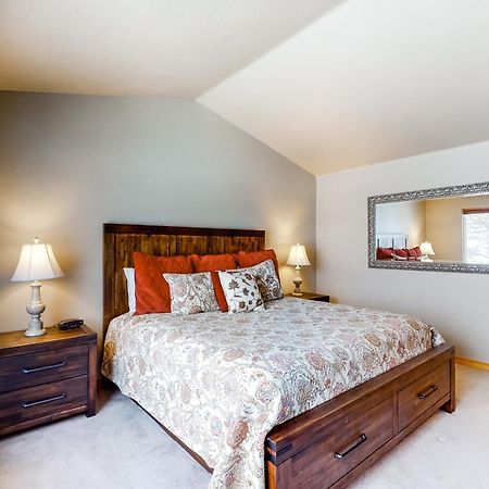 Silverthorne Sanctuary Villa Room photo